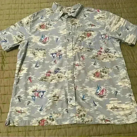 Vintage GAP Men’s Short‑Sleeve Button‑Down Shirt Nautical Grandpa Core Aesthetic - Picture 1 of 6